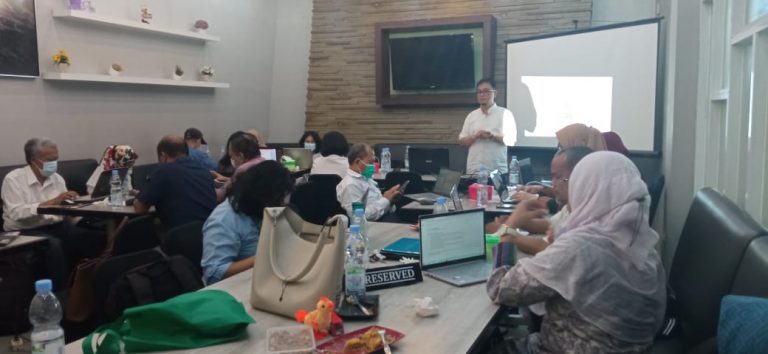 Workshop Peningkatan Kualitas Profil Lulusan Melalui Rekonstruksi Kurikulum Berorientasi KKNI (OBE)